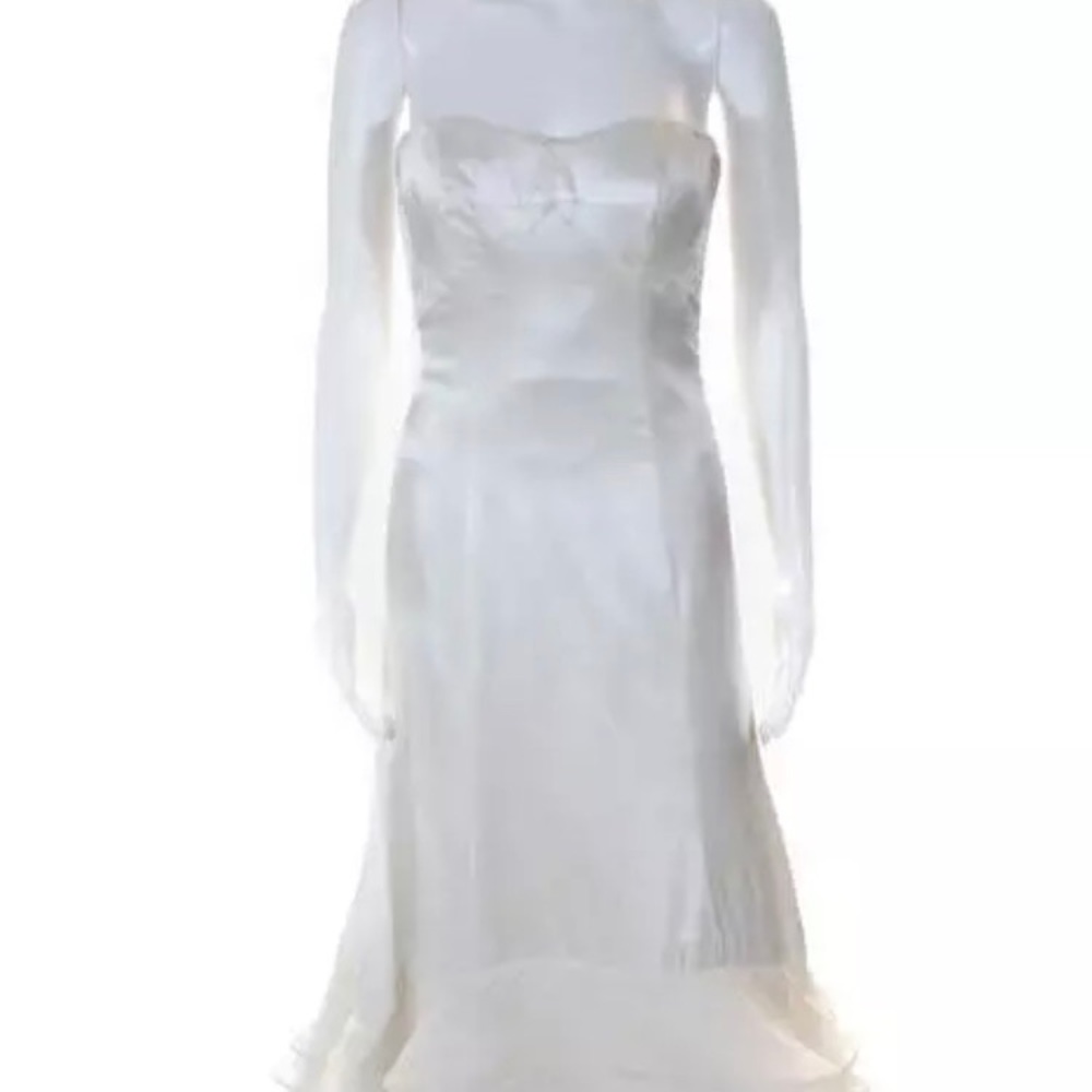 Bride dress Saks Fifth Avenue